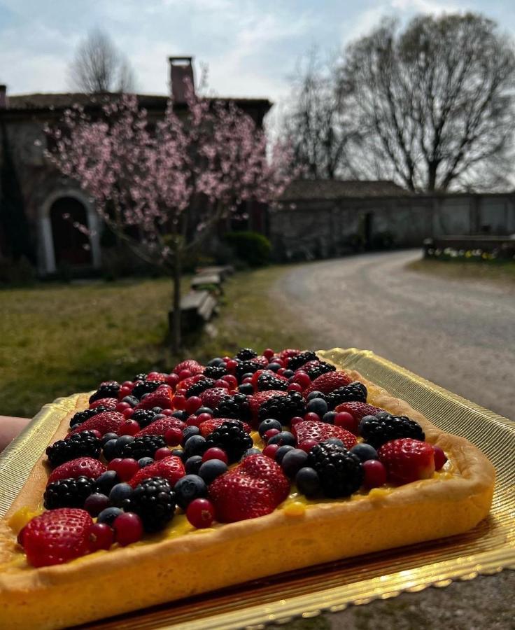 Agriturismo Corte San Girolamo Mantova Exteriör bild