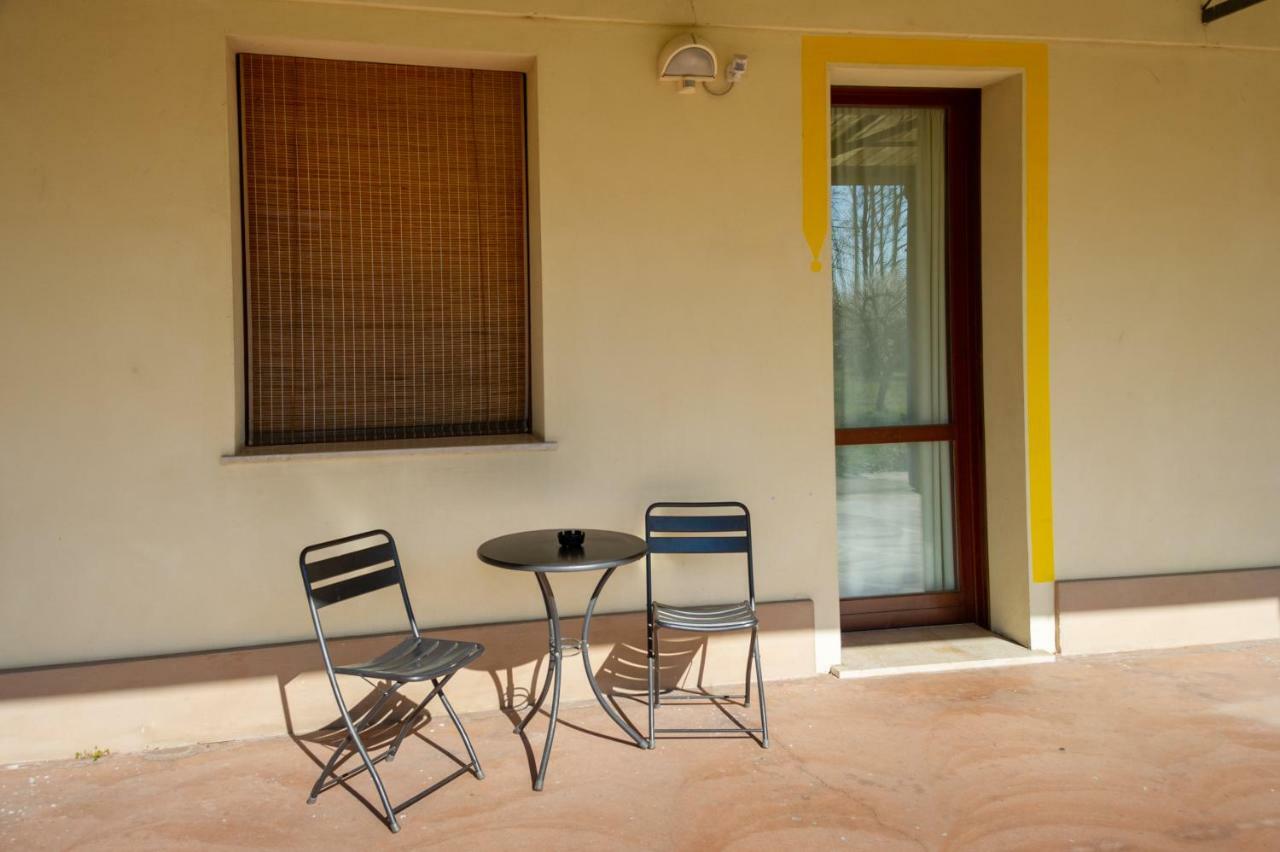 Agriturismo Corte San Girolamo Mantova Exteriör bild